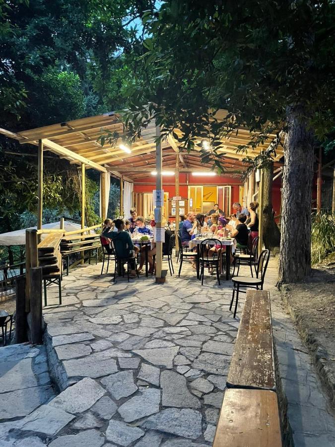 Agricamping Le Terrazze Hotell Orco Feglino Exteriör bild